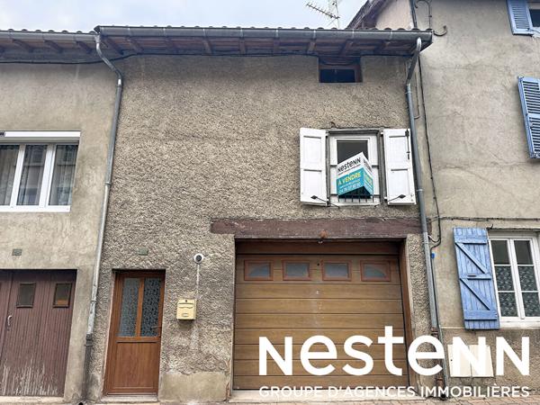 A Vendre: Centre-ville de Thoissey (01140) ? Maison de ville avec garage, fort potentiel et petit prix !