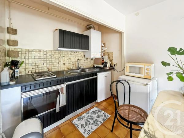 Appartement F1 à vendre  2 pièces - 29,59 m 2   BANDOL  - 83