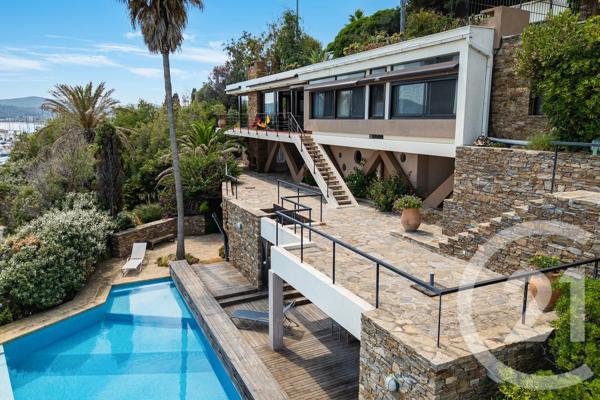 Maison à vendre  6 pièces - 179,50 m 2   LE LAVANDOU  - 83