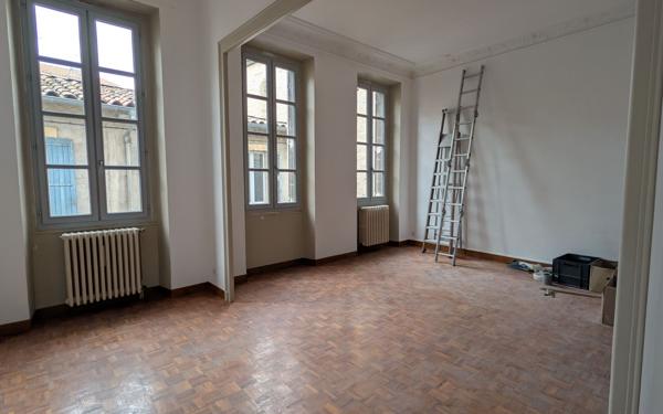 Appartement à vendre    3 pièces • 97,34 m2 Avignon