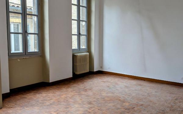 Appartement à vendre    3 pièces • 97,34 m2 Avignon