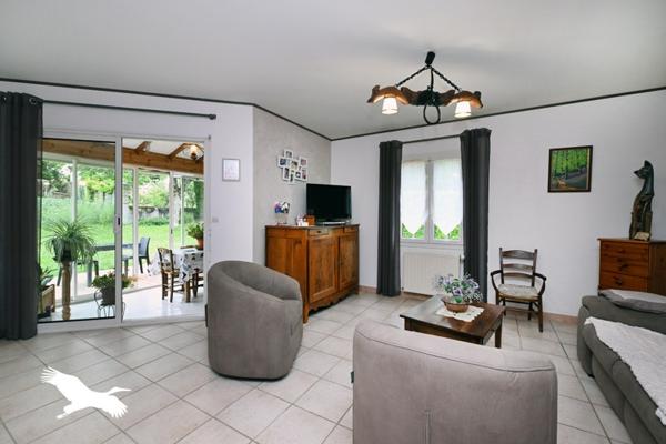 Maison à vendre 293 216 € Puymoyen 5 p 122 m² DPE C