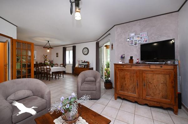 Maison à vendre 293 216 € Puymoyen 5 p 122 m² DPE C