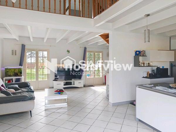 Trois en chambres en plain pied, grand garage, jardin et plus aux portes de Niort !