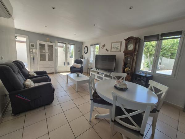 Eyragues (13630) ***SOUS OFFRE*** EYRAGUES (13630) - APPARTEMENT 72 M2 3 CHAMBRES AVEC TERRASSE ET PARKING