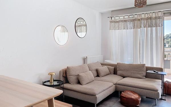 Appartement à vendre    3 pièces • 54,12 m2 Toulon