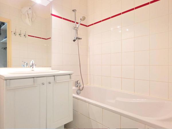 Appartement T3 (60m2) tout équipé et libre