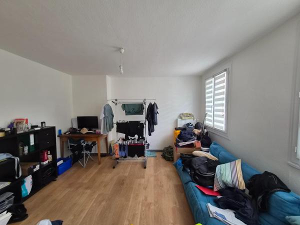 Appartement à SAINT-ETIENNE, 42100 - 2 pièces 40m²