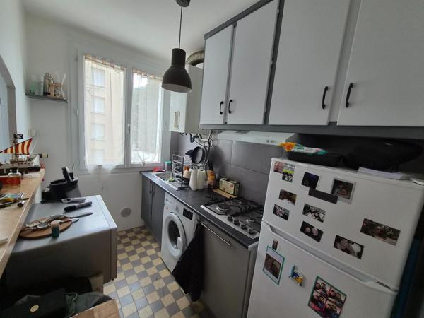 Appartement à SAINT-ETIENNE, 42100 - 2 pièces 40m²