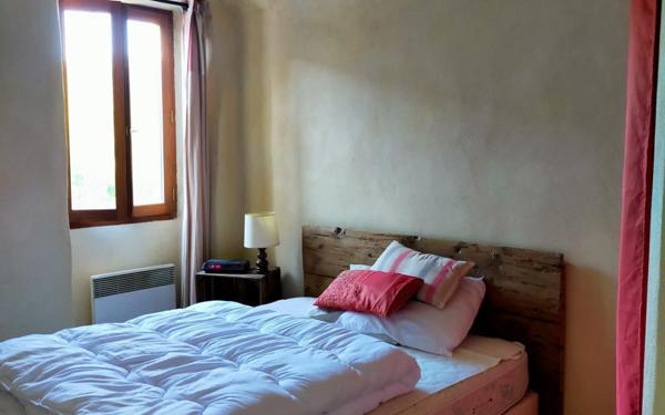 Maison à vendre    6 pièces •  Berrias-et-Casteljau