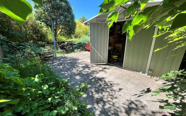 Maison à vendre    6 pièces •  Berrias-et-Casteljau