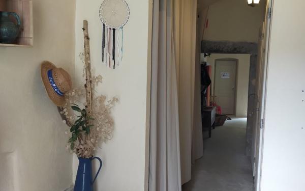 Maison à vendre    6 pièces •  Berrias-et-Casteljau