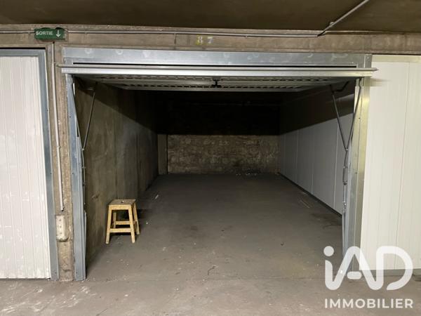 Parking à vendre 132 m² Paris 10