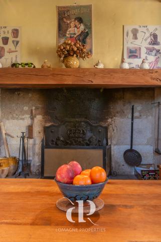 Miradoux (32340) Charmante maison en pierre avec vue imprenable