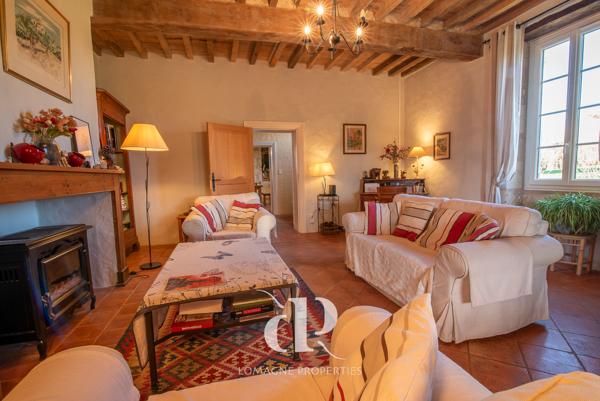 Miradoux (32340) Charmante maison en pierre avec vue imprenable