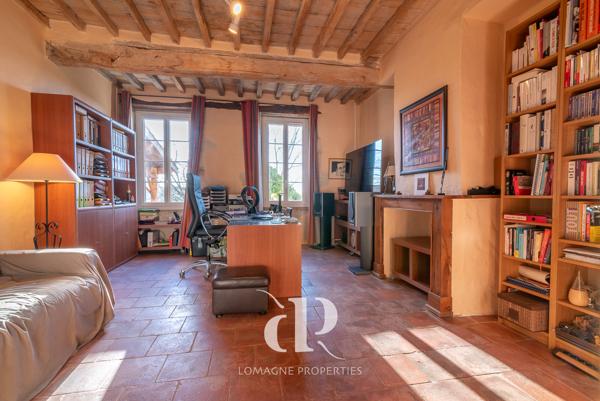 Miradoux (32340) Charmante maison en pierre avec vue imprenable