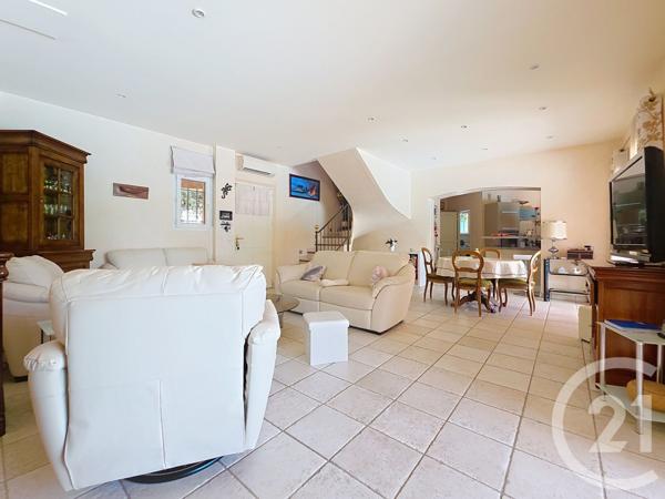 Maison à vendre  6 pièces - 138 m2 LORGUES - 83