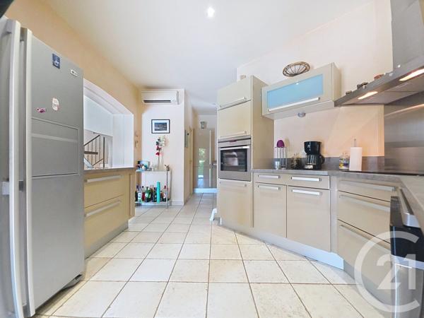 Maison à vendre  6 pièces - 138 m2 LORGUES - 83