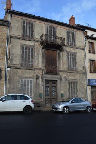 Maison à vendre à Massiac dans le Cantal (15500), ref : MRA08
