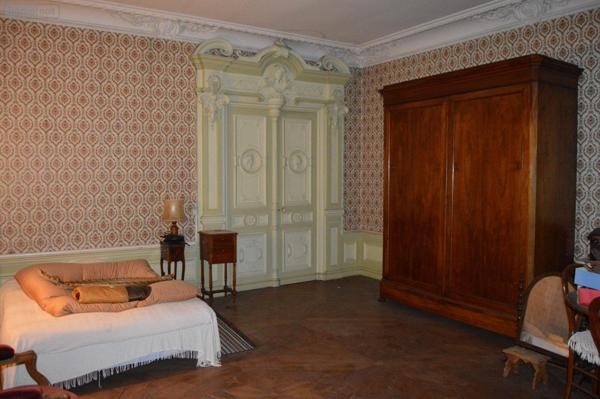 Maison à vendre à Massiac dans le Cantal (15500), ref : MRA08