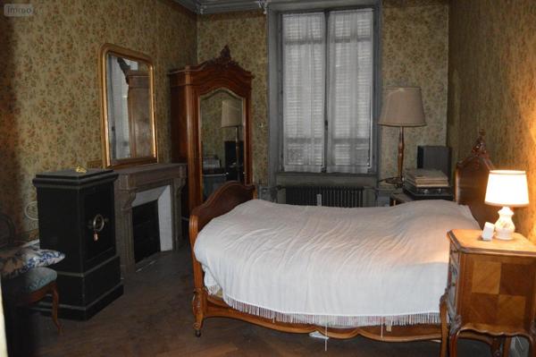 Maison à vendre à Massiac dans le Cantal (15500), ref : MRA08