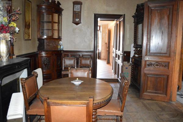 Maison à vendre à Massiac dans le Cantal (15500), ref : MRA08