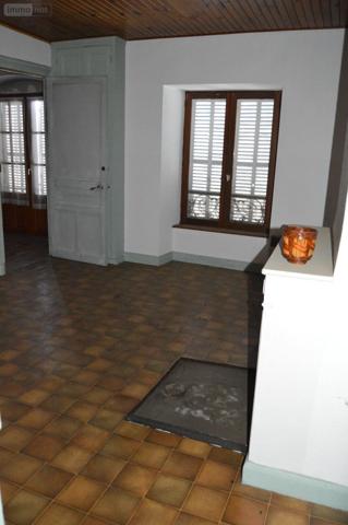 Maison à vendre à Massiac dans le Cantal (15500), ref : MRA08