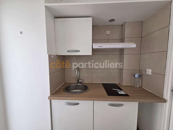 Vente
                Appartement25,2 m² - 1 Pièce -
                    AUBERVILLIERS (93300)