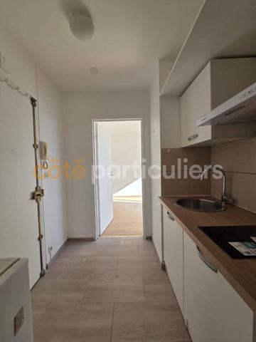 Vente
                Appartement25,2 m² - 1 Pièce -
                    AUBERVILLIERS (93300)
