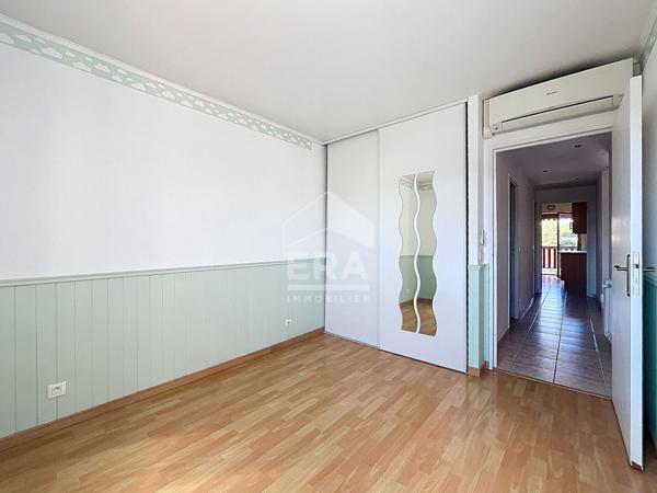 4 pièces traversant 85M² dernier étage, piscine