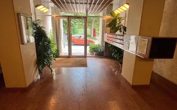 Appartement à vendre    3 pièces • 68 m2 Caluire-et-Cuire