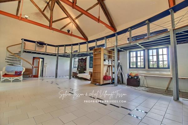 "Maison atypique au coeur d'une ancienne école" 45520 - Chevilly