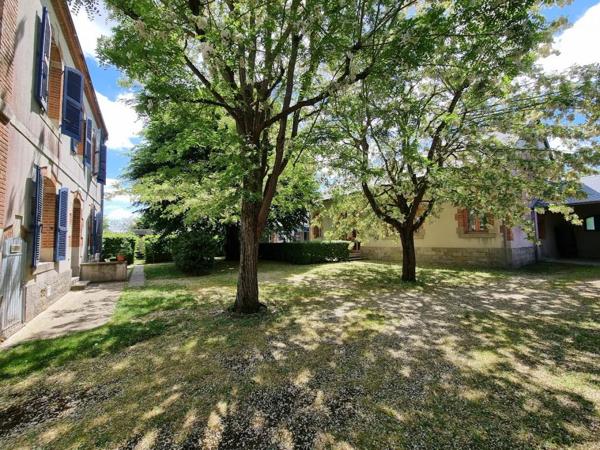 "Maison atypique au coeur d'une ancienne école" 45520 - Chevilly