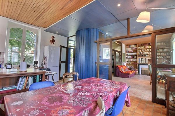 "Maison atypique au coeur d'une ancienne école" 45520 - Chevilly