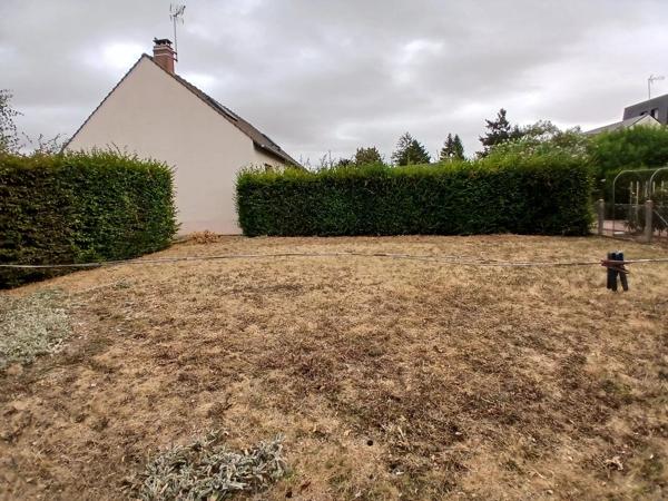 Vente                                                      Maison de village
                        
                     5 pièces                      136 m2                     à Toury