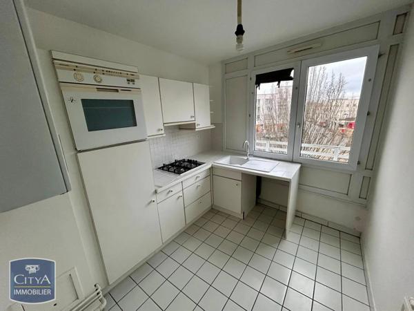 Appartement à louer 2 pièces 51.99m²