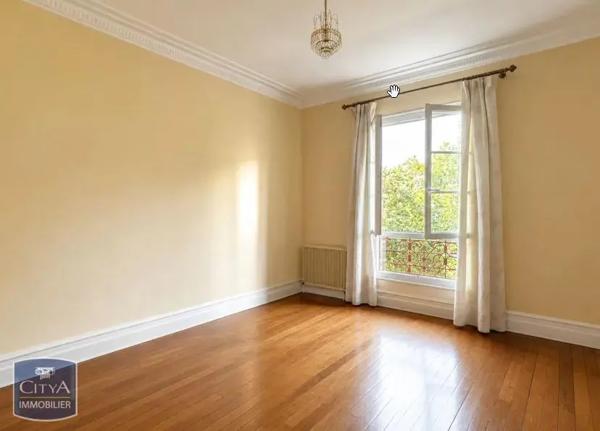 Appartement à louer 4 pièces 88.74m² La Rochelle (17000)