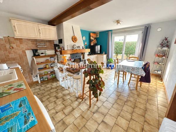 Vente                                                      Maison
                        
                     6 pièces                      115 m2                     à Neuvic