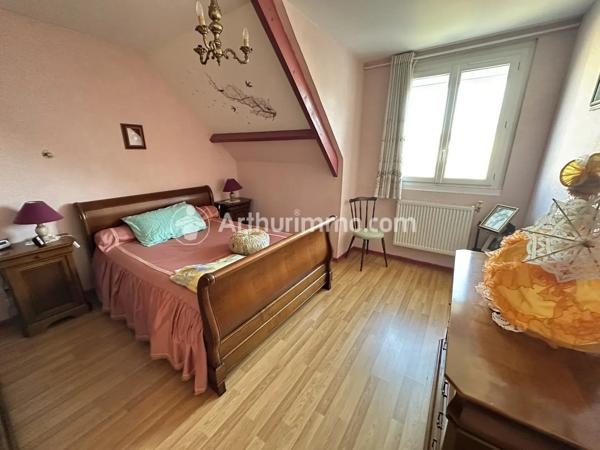 Vente                                                      Maison
                        
                     6 pièces                      115 m2                     à Neuvic
