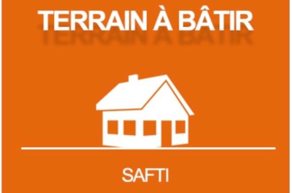 Terrain à bâtir.