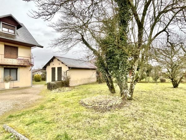 T2 - 61 M2- PROCHE CENTRE - PARKING - CAVE