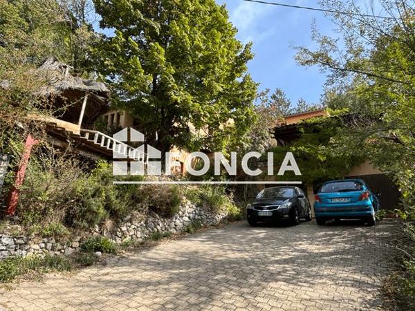 À vendre Maison 5 pièces 147.02 m² - Digne-les-bains 04000