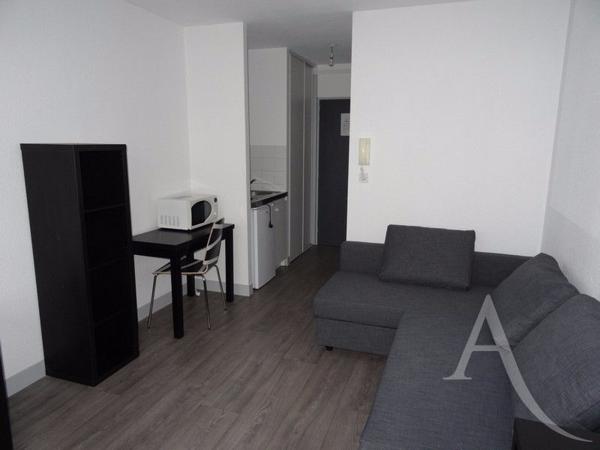 Studio meublé calme, lumineux et sans vis-à-vis Bourges Sud !
