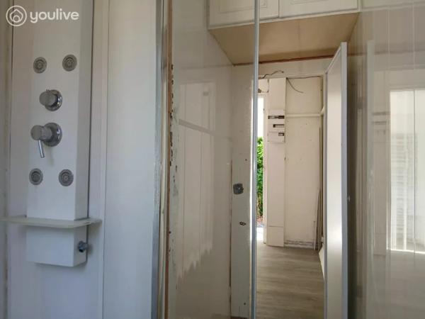 Une maison familiale aux beaux volumes dont T2 indépendant et terrain de plus de 1 100 m²