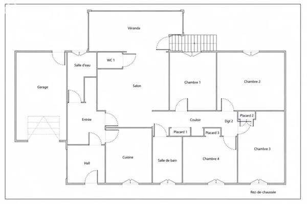 Une maison familiale aux beaux volumes dont T2 indépendant et terrain de plus de 1 100 m²