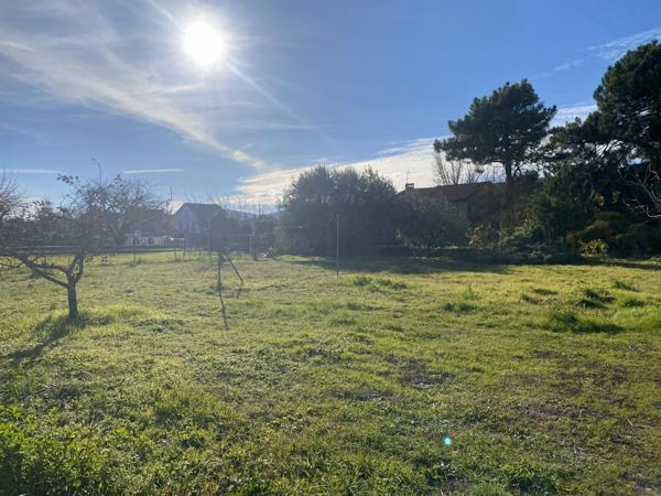 Tournon-sur-Rhône (07300) Terrain constructible non viabilisé 540 m² - SUD TOURNON