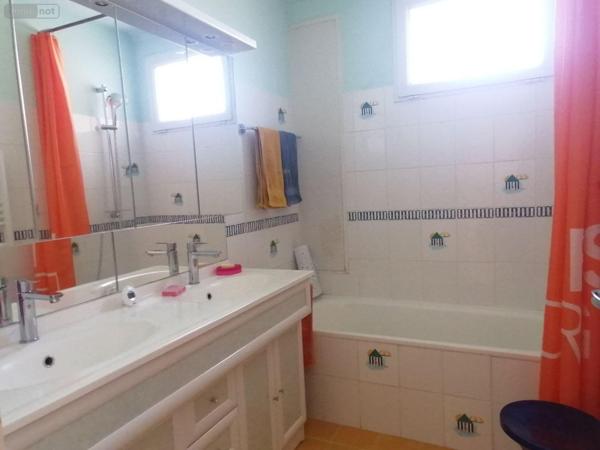 Maison à vendre à Marans en Charente-Maritime (17230), ref : VD/594