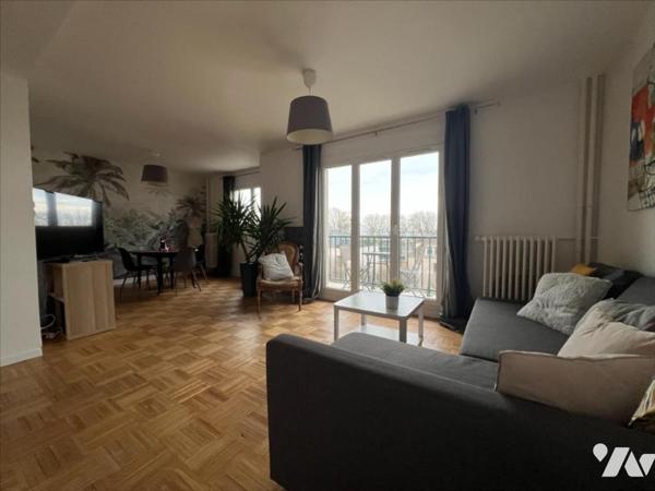 SECTEUR PAIX PASTEUR appartement quatre pièces balcon très bon état