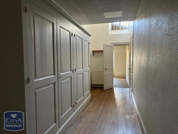 Appartement à louer 4 pièces 105m²