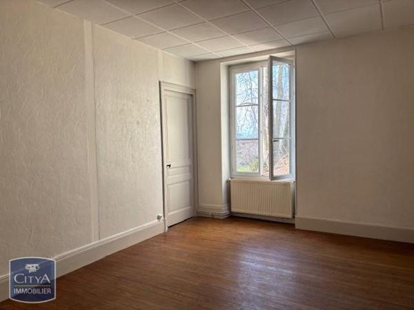 Appartement à louer 4 pièces 105m²